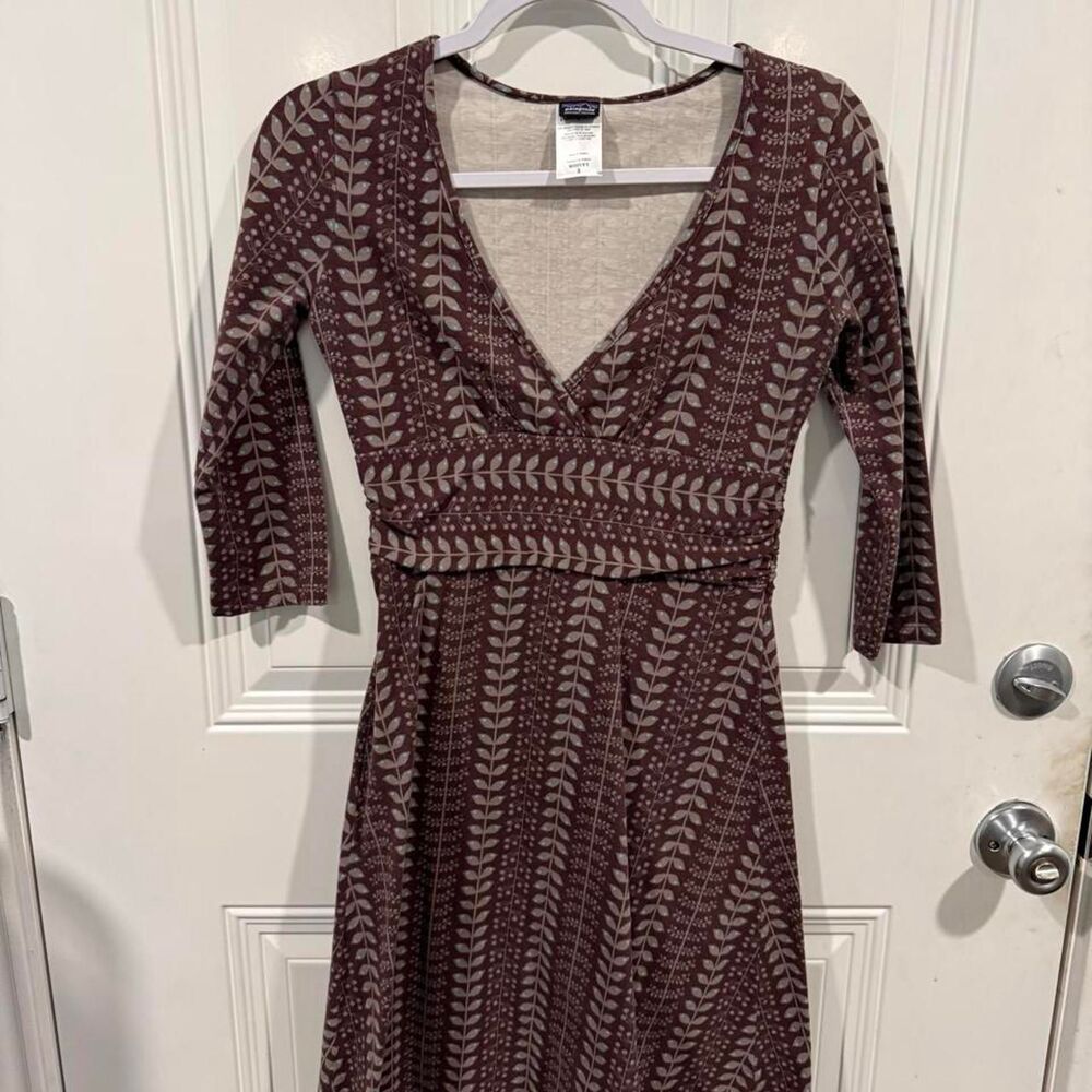 Patagonia Women's Brown and Burgundy Dress